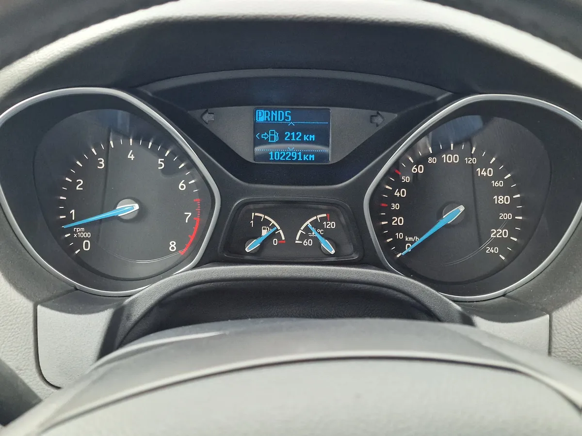Ford Focus 1.6 Ti-VCT PowerShift (105 л.с.)