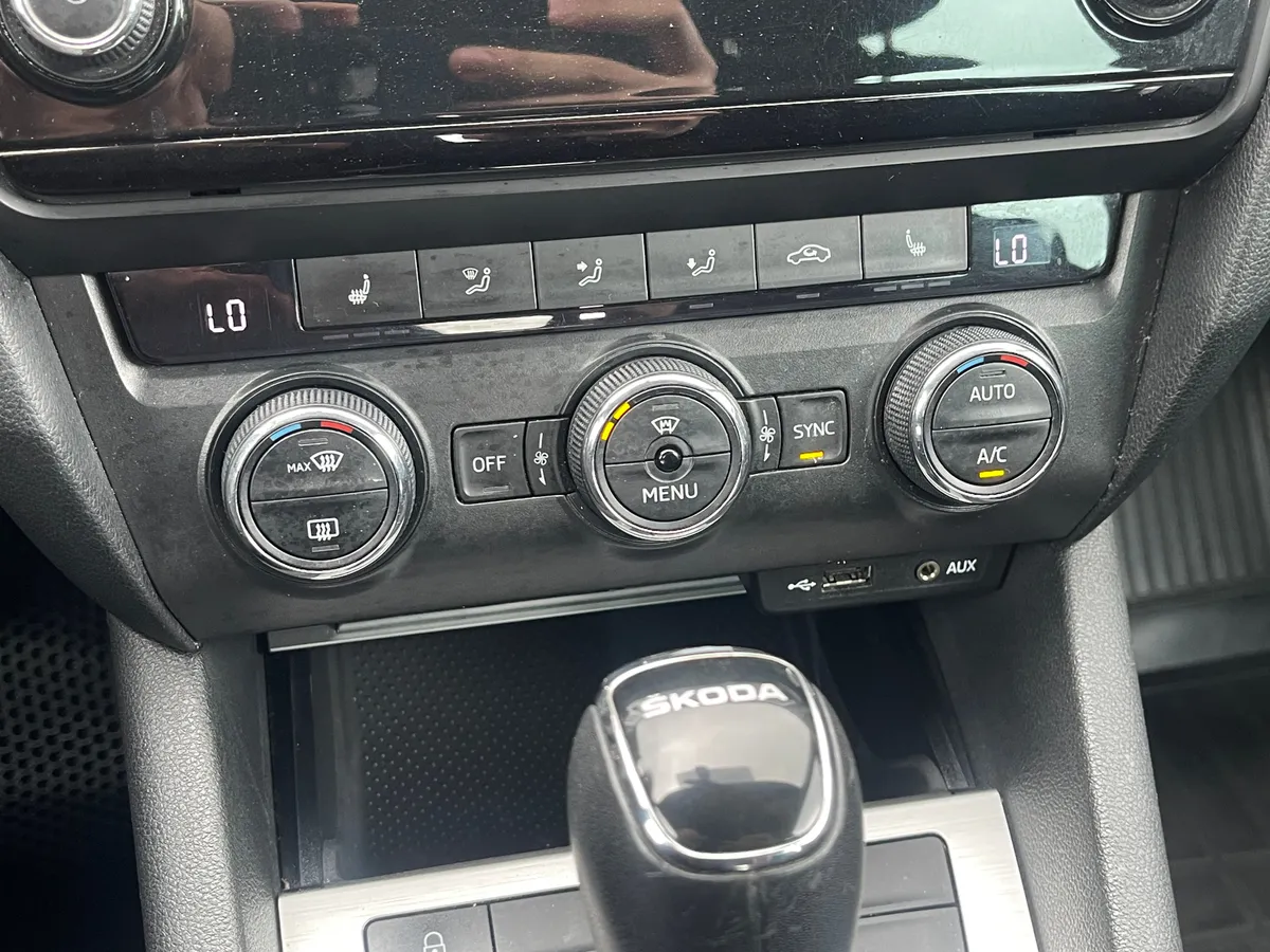 Skoda Octavia 1.6 AT (110 л.с.), 2017 — фото 8