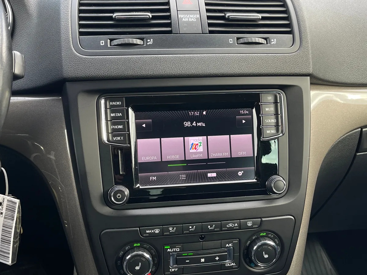 Skoda Yeti 1.8 TSI DSG 4x4 (152 л.с.), 2015 — фото 8