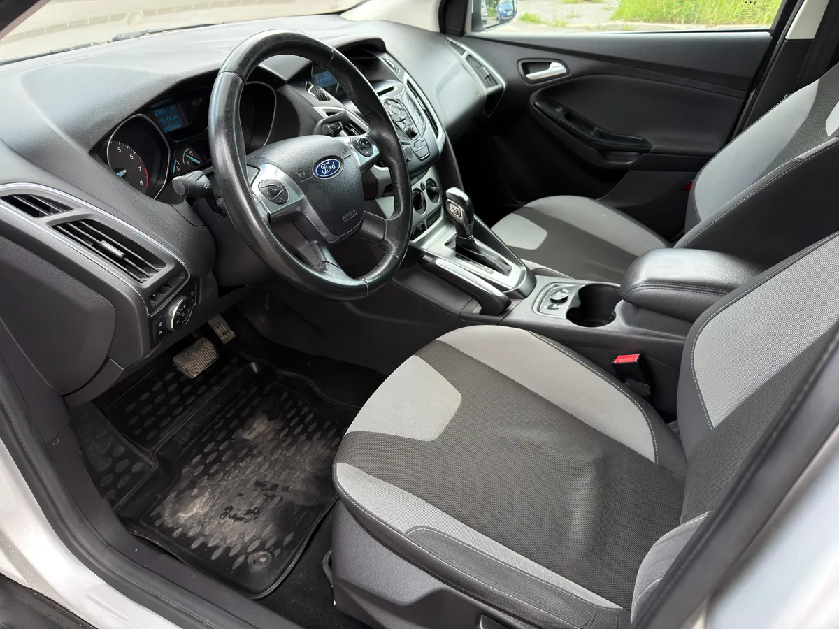 Ford Focus 1.6 PowerShift (125 л.с.), 2012 — фото 5
