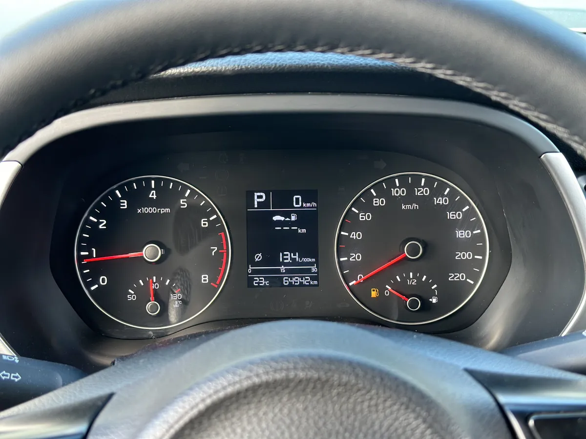 Kia Rio 1.6 AT (123 л.с.)