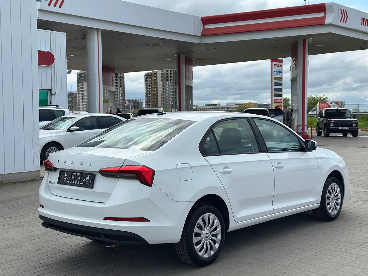 Skoda Rapid 1.6 MT (90 л.с.)