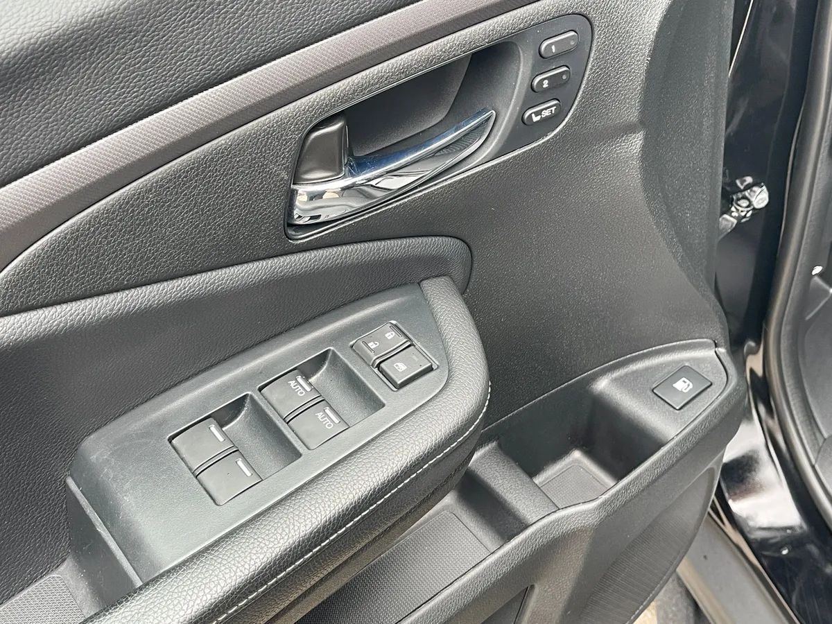 Honda Ridgeline 3.5 AT 4WD (280 л.с.)