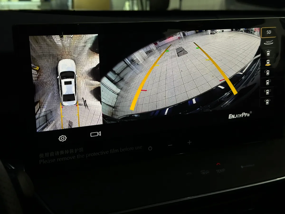 Toyota Camry 2.0 CVT (173 л.с.)