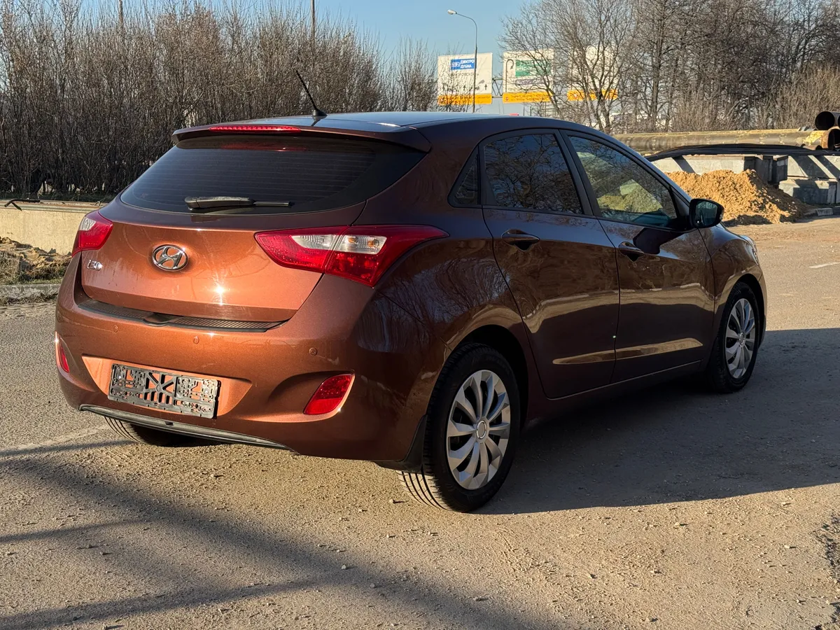 Hyundai i30 1.6 AT (130 л.с.)