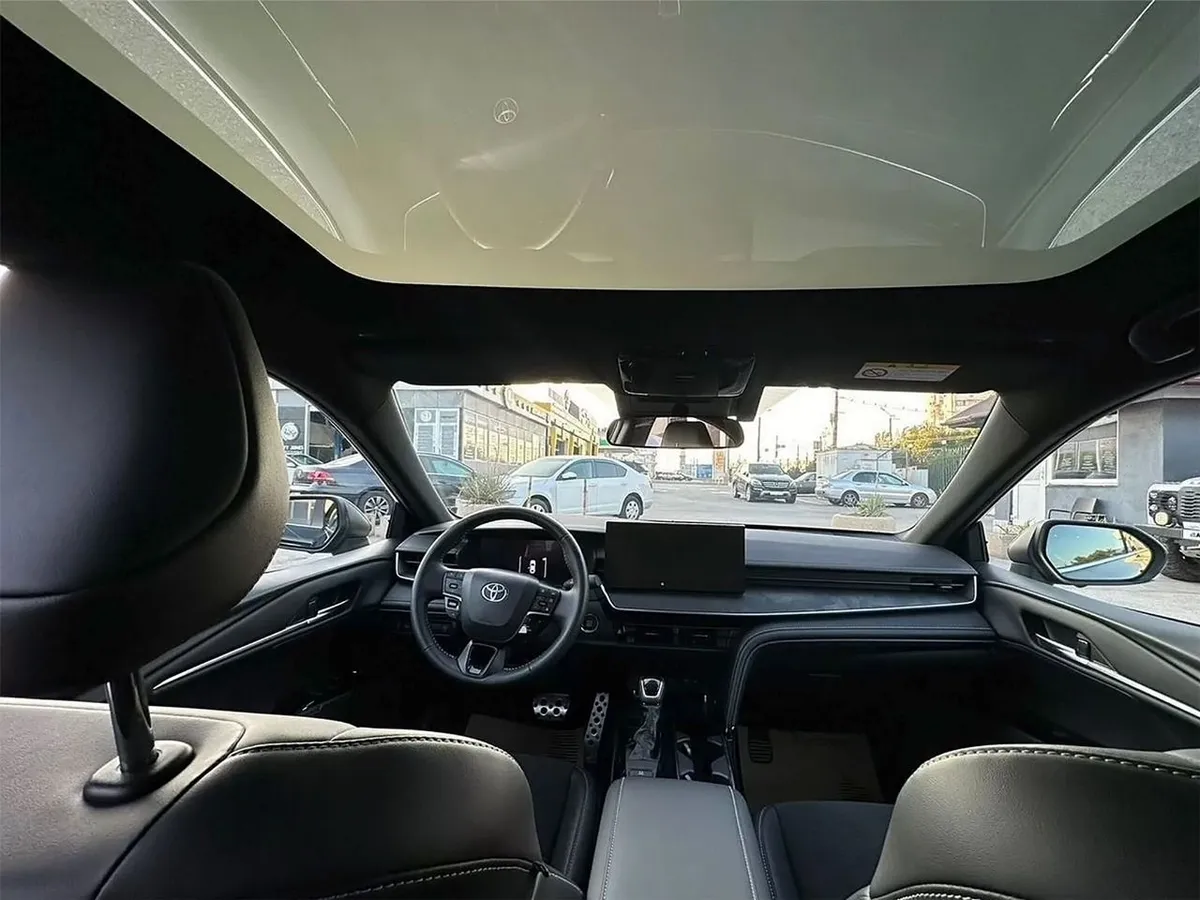 Toyota Camry 2.0 CVT (173 л.с.)