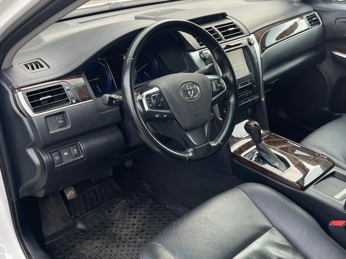 Toyota Camry 2.5 AT (181 л.с.), 2018 — фото 6