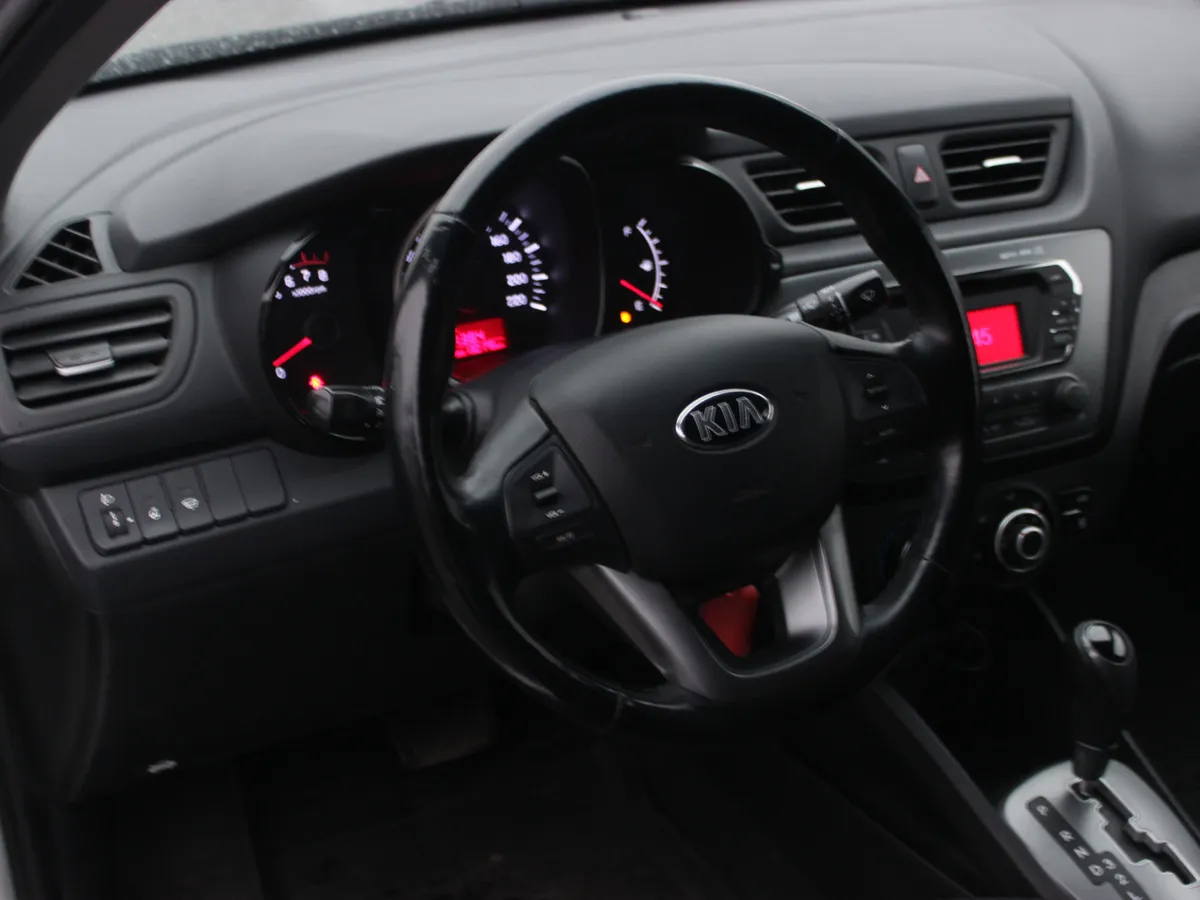 Kia Rio 1.4 AT (107 л.с.)