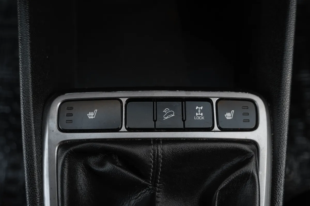 Hyundai Creta 1.6 MT AWD (121 л.с.)