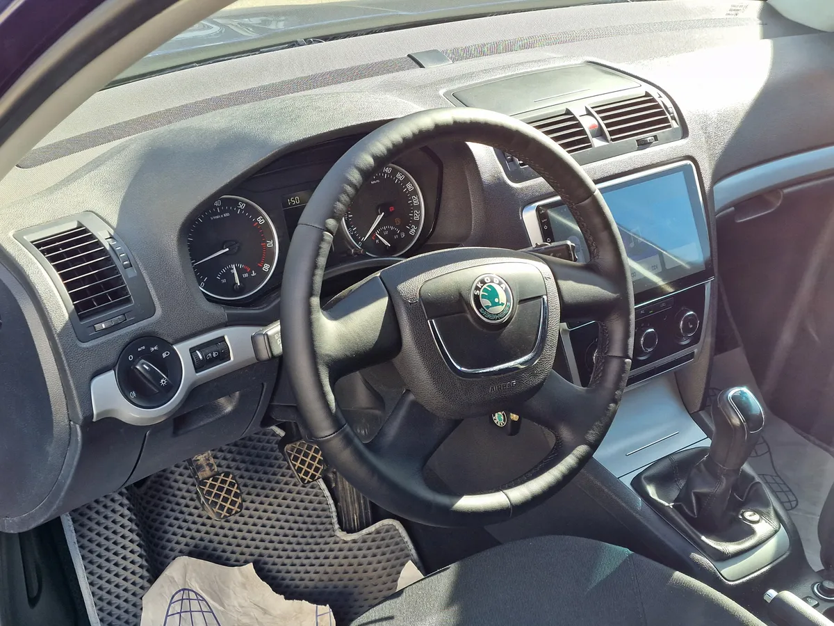 Skoda Octavia 1.6 MT (102 л.с.)