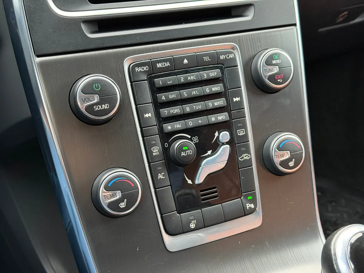 Volvo S60 1.6 T3 Powershift (150 л.с.)