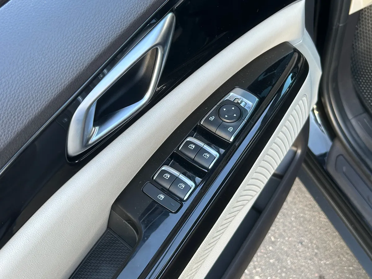 Kia Carnival 2.2 CRDi AT (200 л.с.)