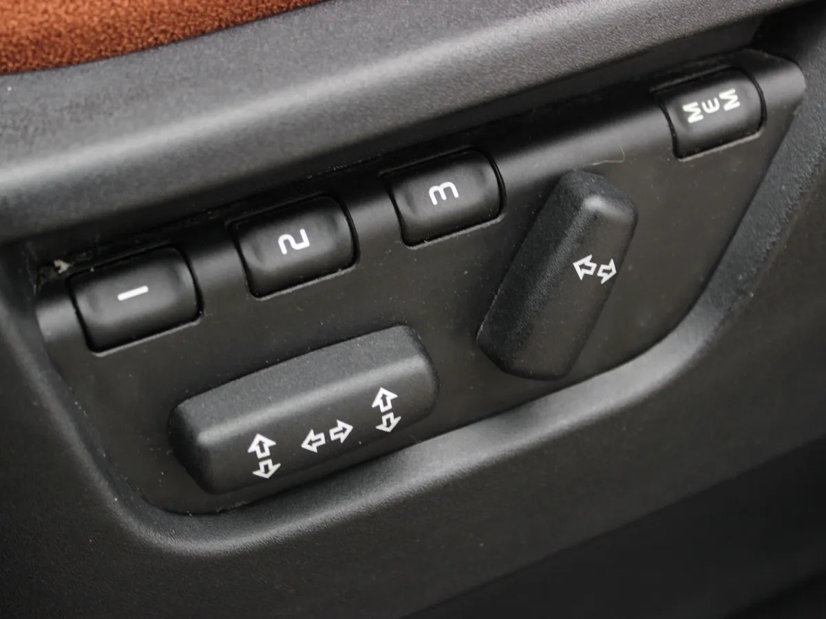 Land Rover Freelander 2.0 Si4 AT 4WD (240 л.с.)