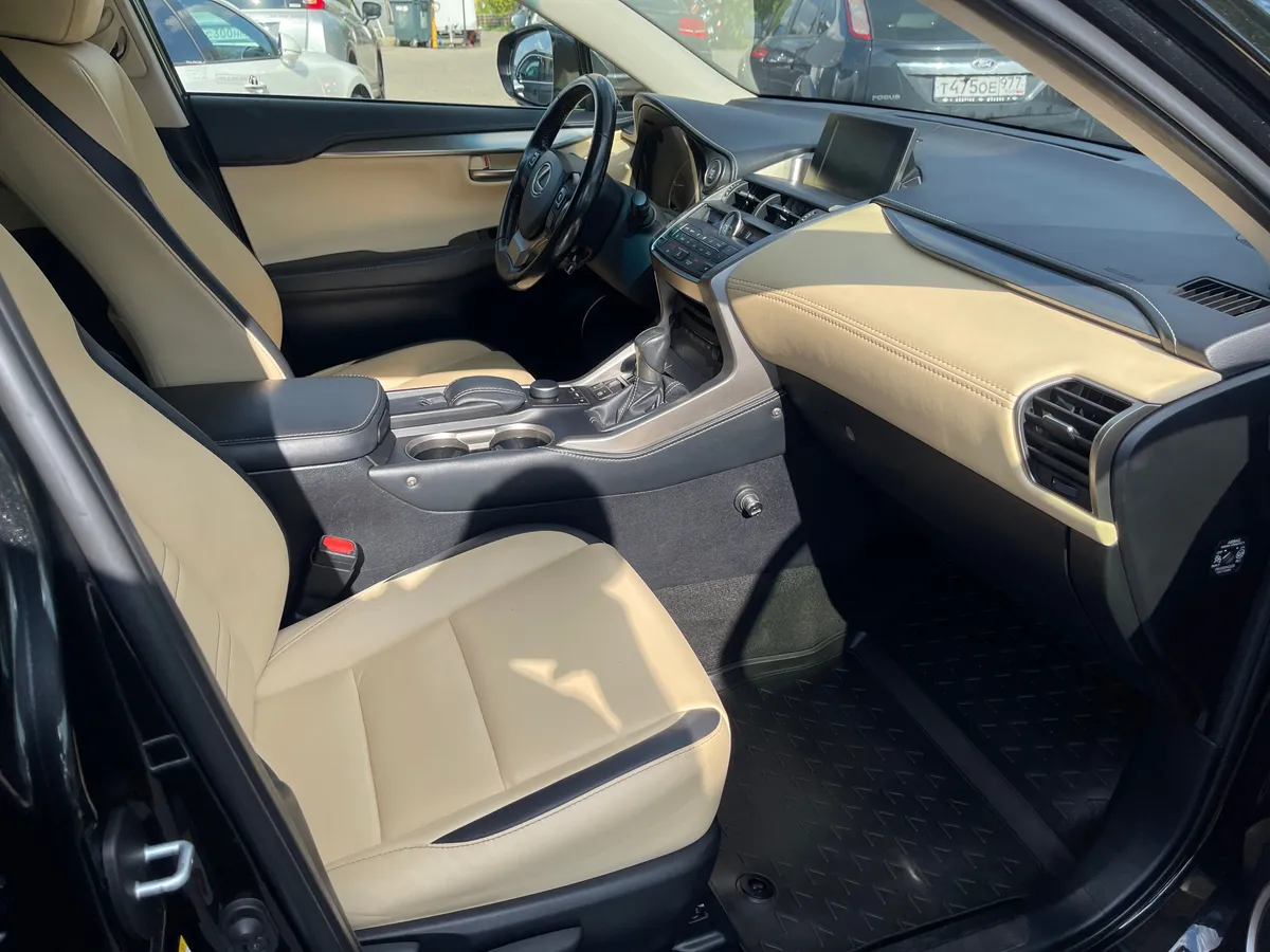 Lexus NX 2.0 CVT AWD (150 л.с.), 2016 — фото 6