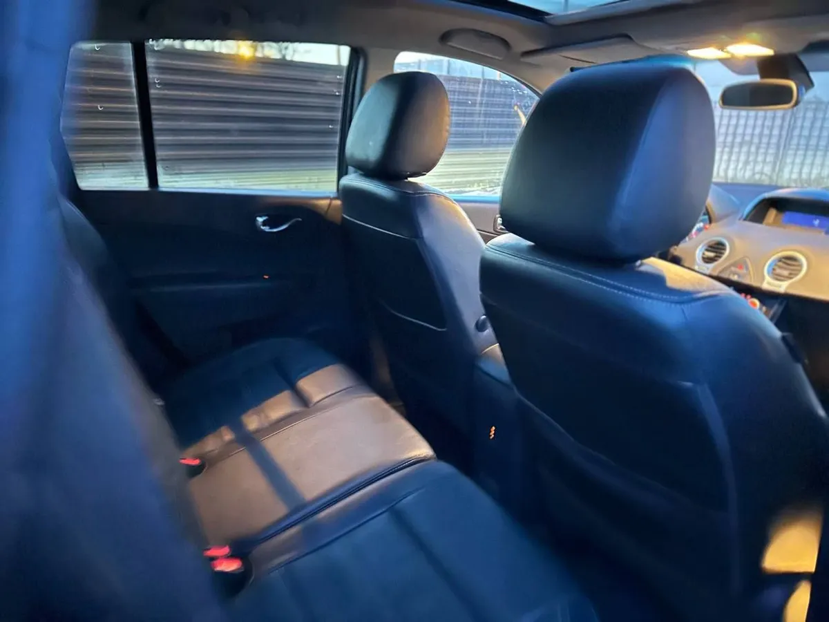 Renault Koleos 2.5 CVT 4x4 (171 л.с.)