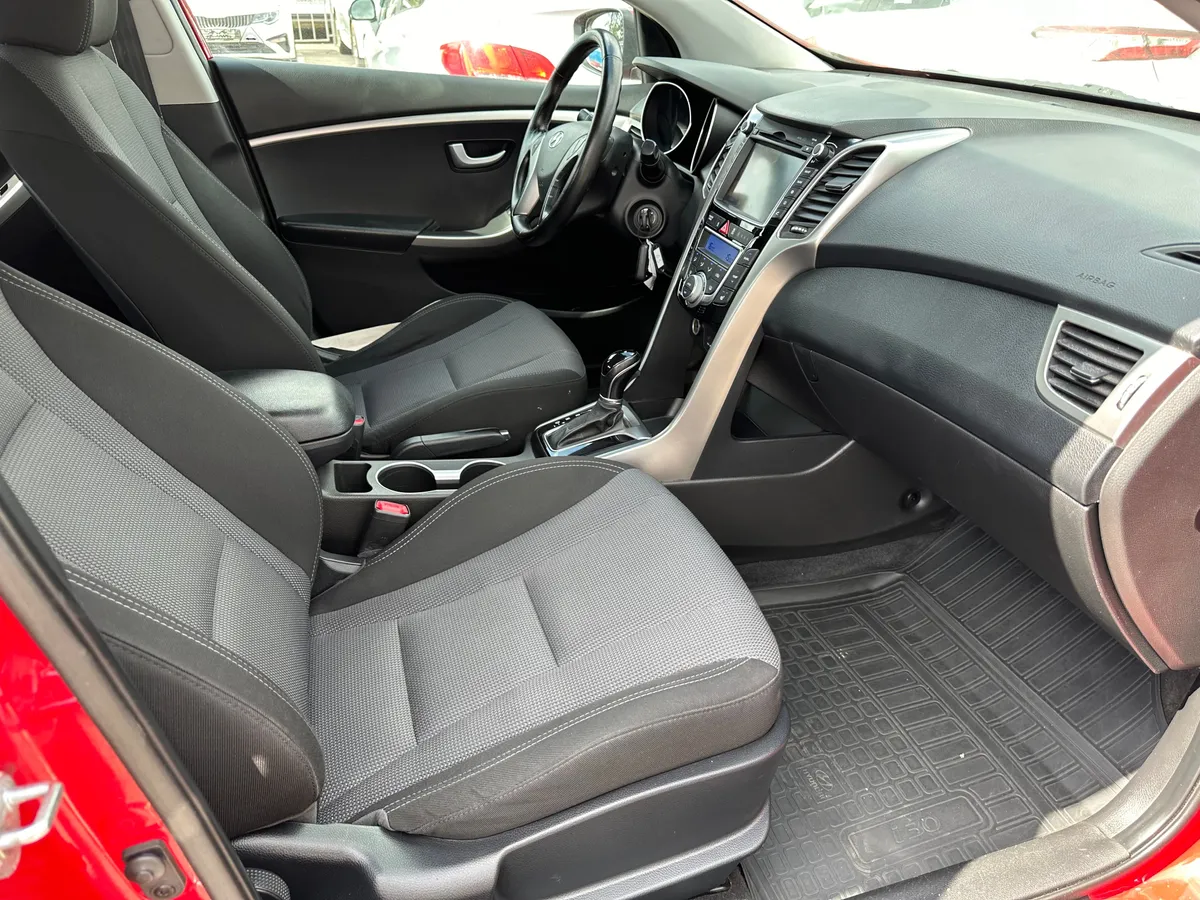 Hyundai i30 1.6 AT (130 л.с.)