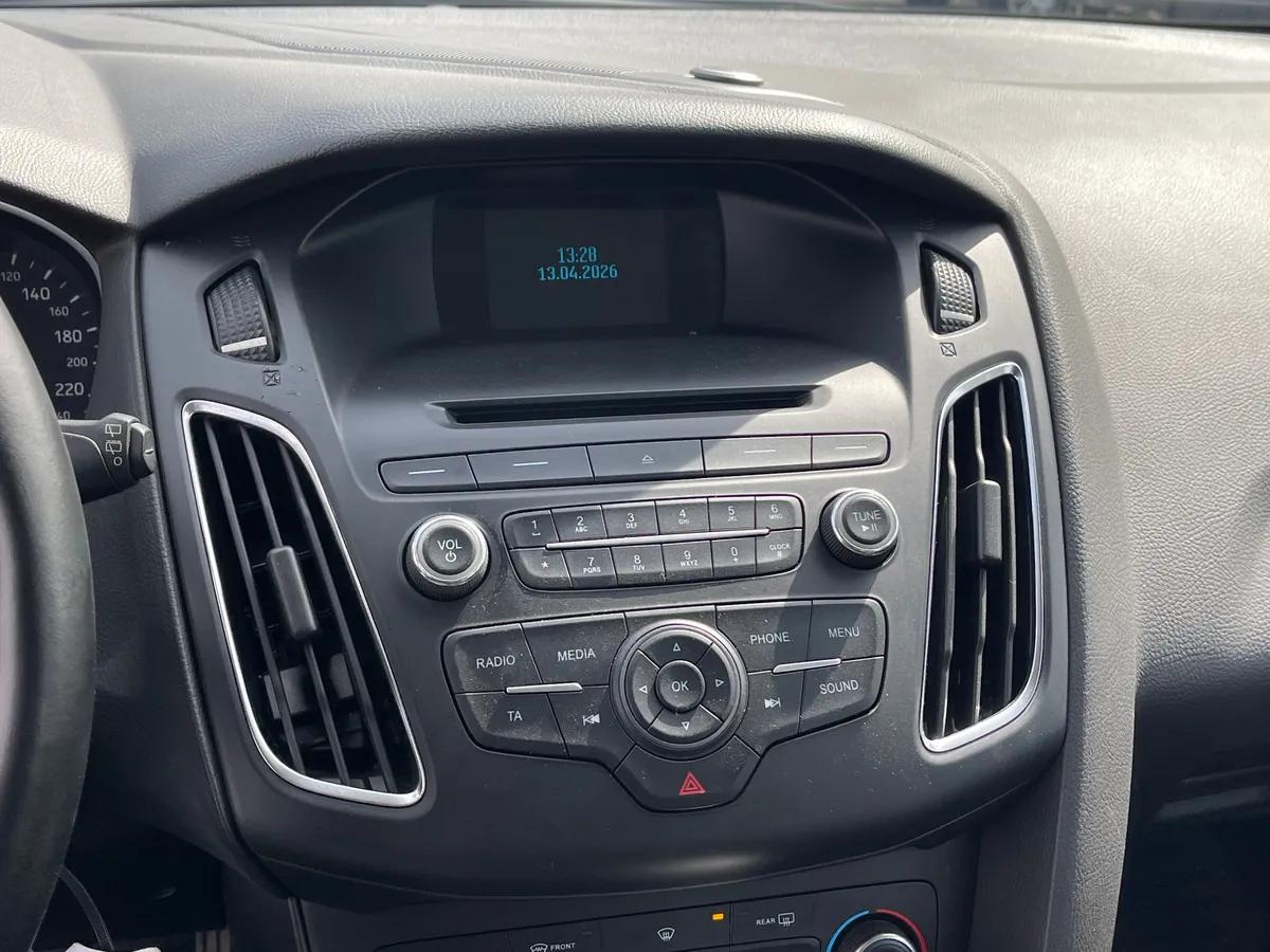 Ford Focus 1.6 Ti-VCT PowerShift (105 л.с.)