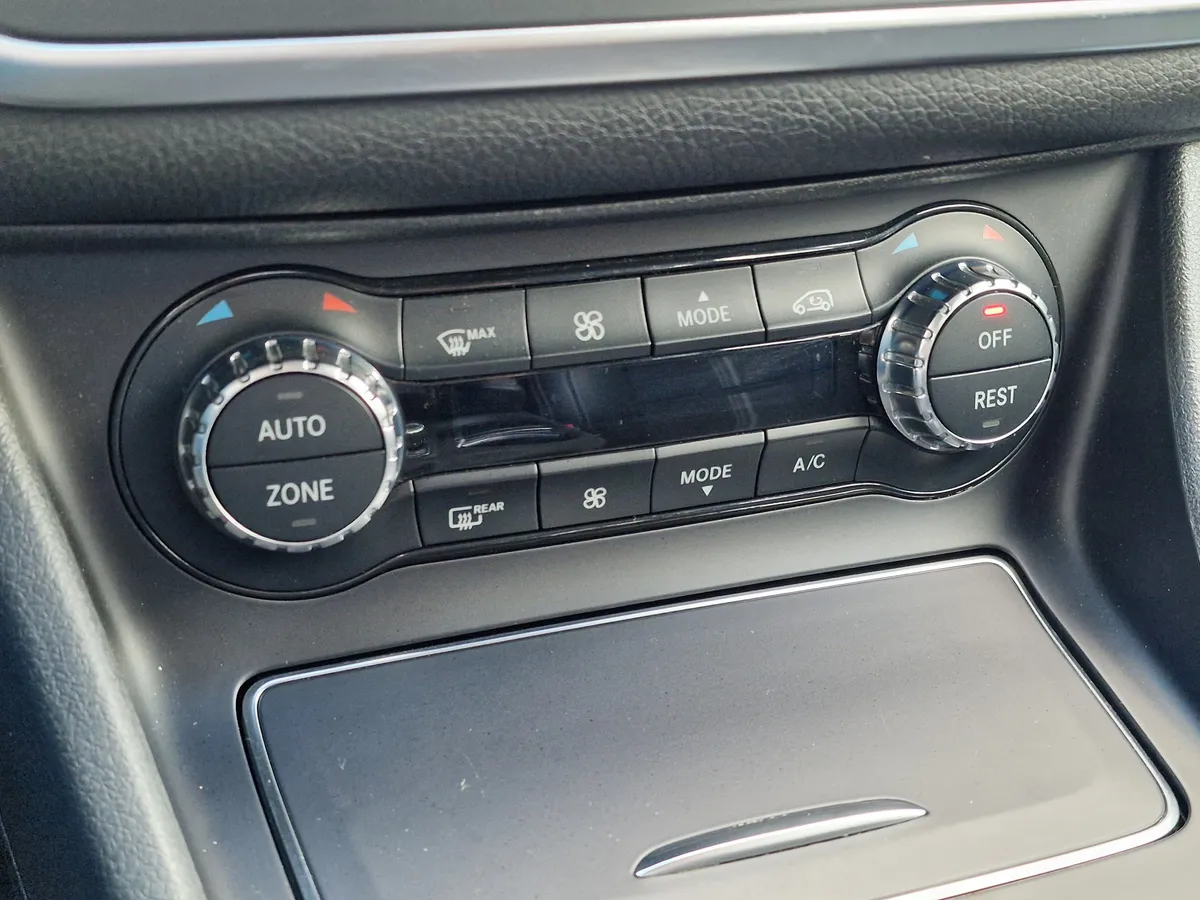 Mercedes-Benz GLA-Класс 250 7G-DCT 4MATIC (211 л.с.)