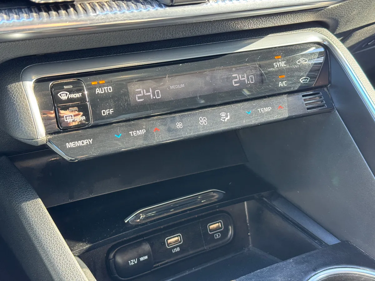 Kia K5 2.5 AT (194 л.с.)