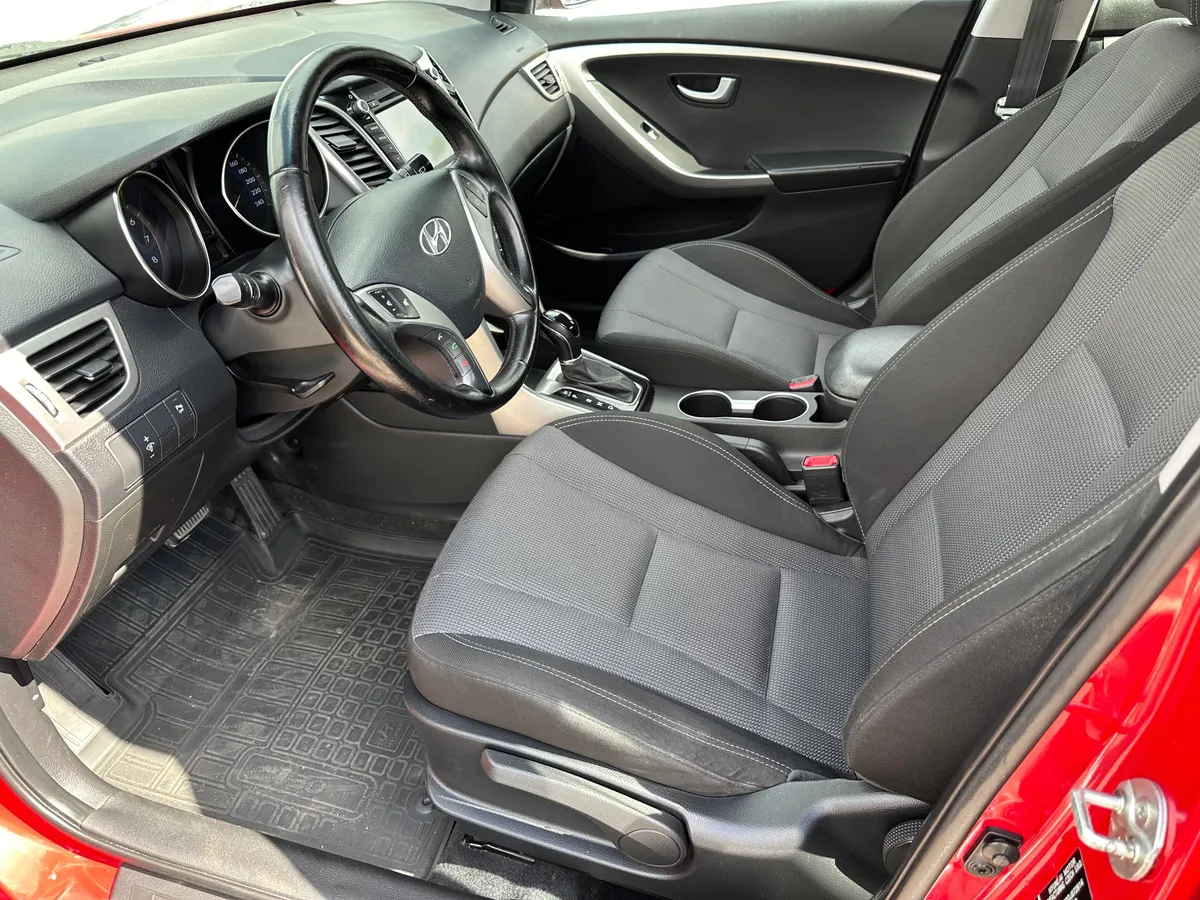 Hyundai i30 1.6 AT (130 л.с.)