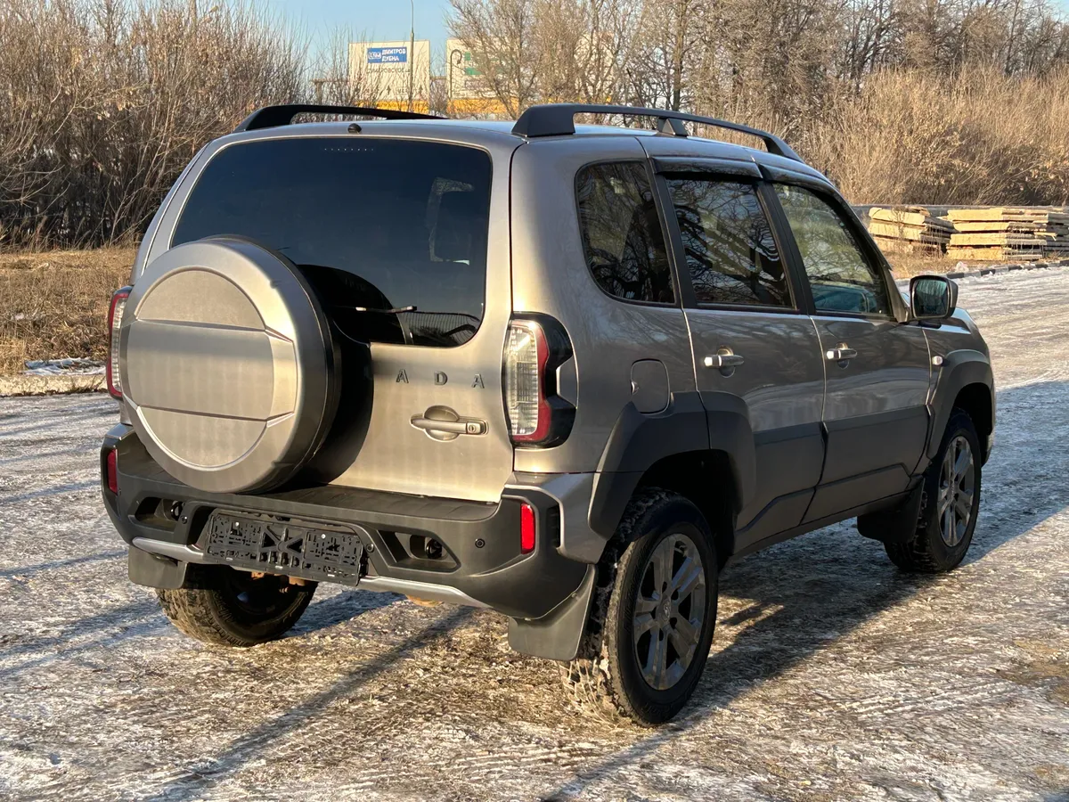 ВАЗ (Lada) Niva 1.7 MT 4WD (80 л.с.)