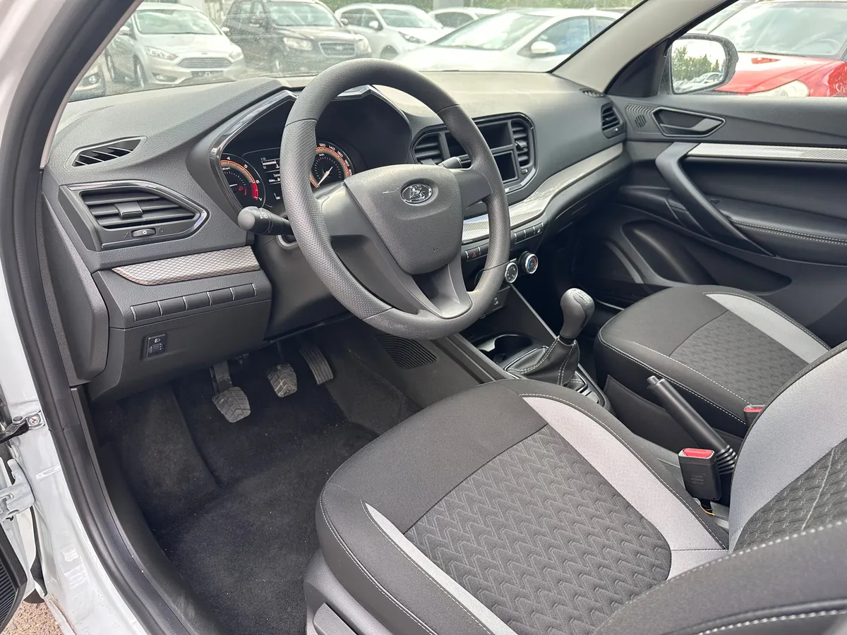 ВАЗ (Lada) Vesta 1.6 MT (106 л.с.)
