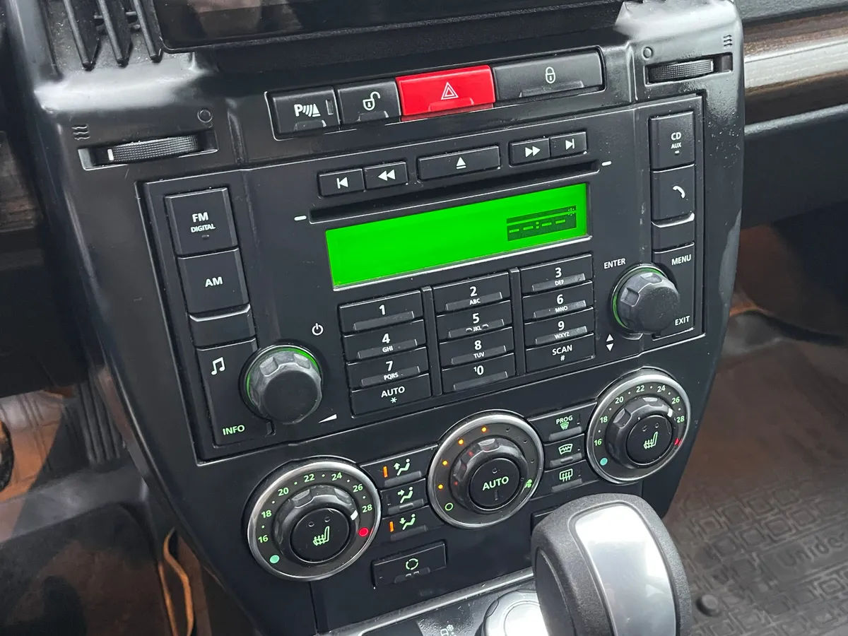 Land Rover Freelander 3.2 AT (233 л.с.)