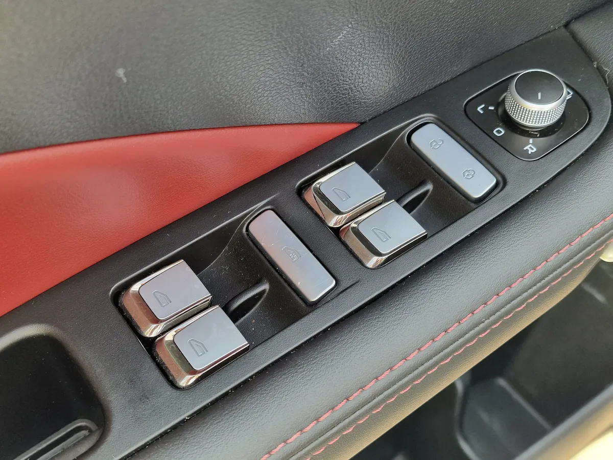 Geely Coolray 1.5 AMT (150 л.с.)