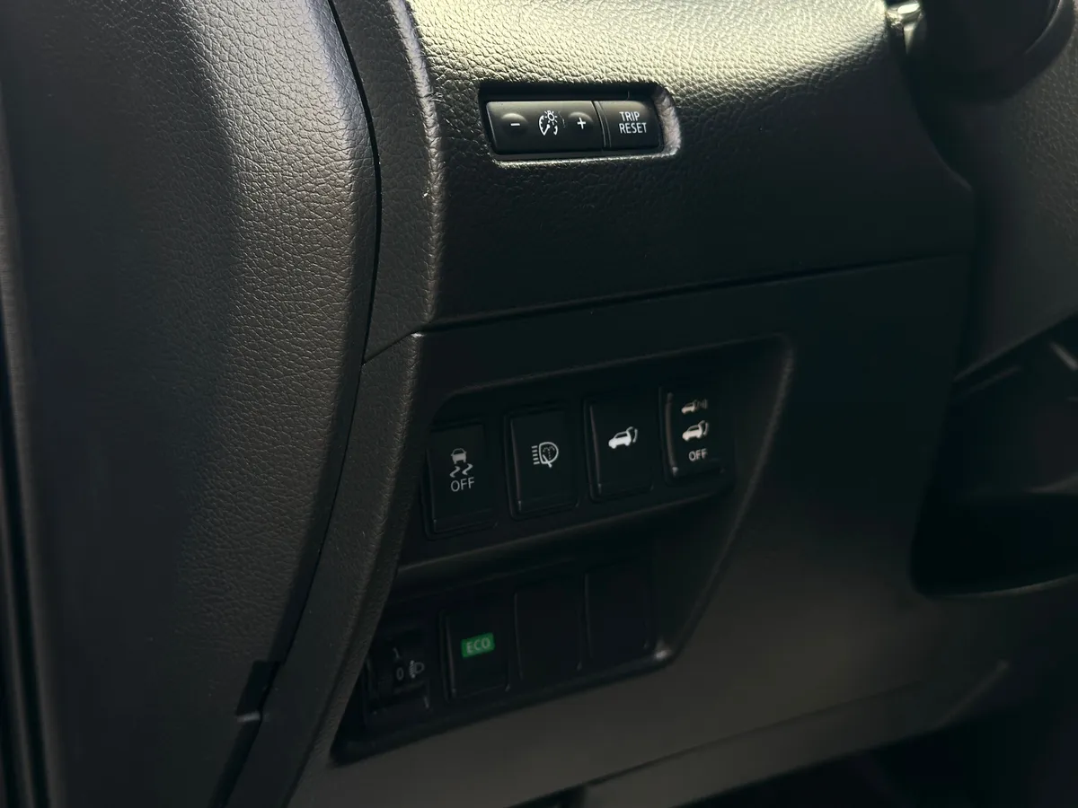 Nissan X-Trail 2.0 CVT AWD (144 л.с.)