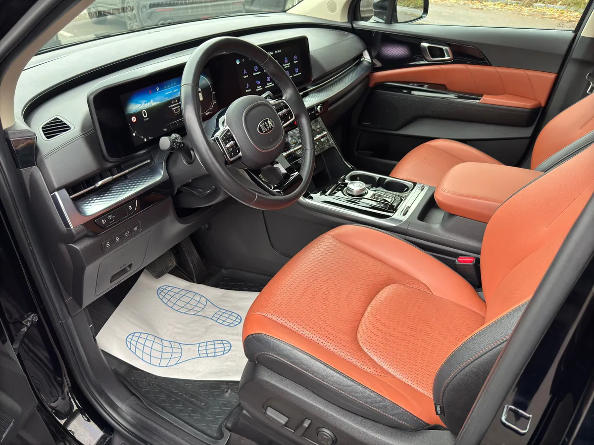 Kia Carnival 3.5 AT (249 л.с.)