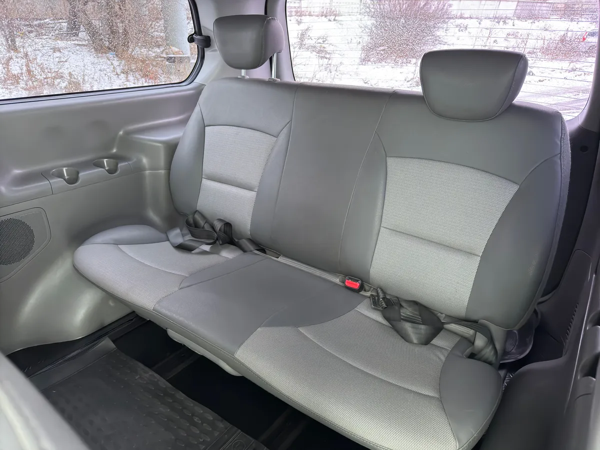 Hyundai Grand Starex 2.5 AT 4WD (145 л.с.)