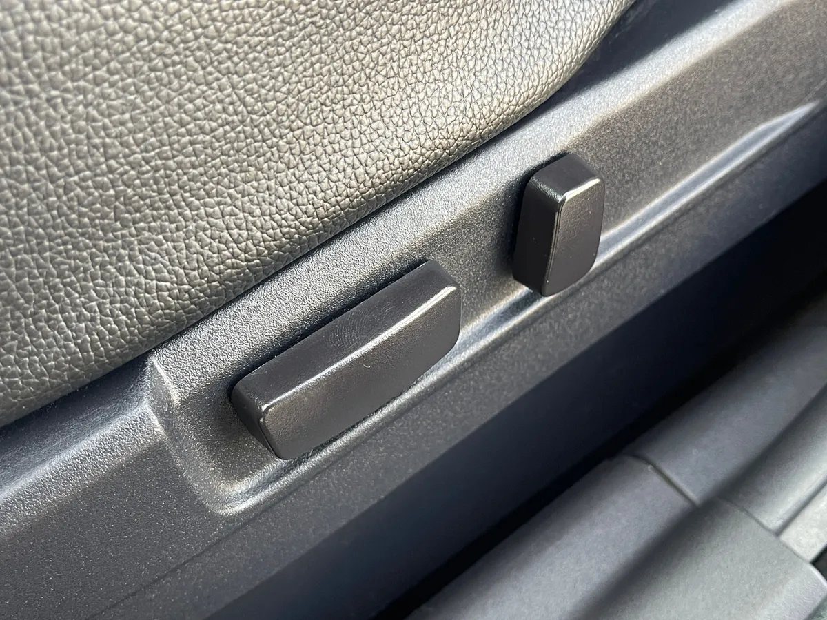 Mitsubishi Outlander 2.0 CVT 4WD (146 л.с.), 2012 — фото 11