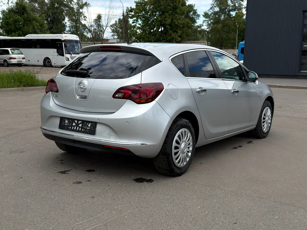 Opel Astra 1.6 AT (115 л.с.)