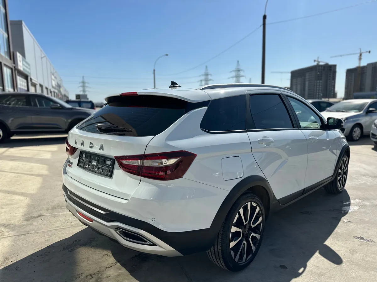 ВАЗ (Lada) Vesta 1.8 AT (122 л.с.)