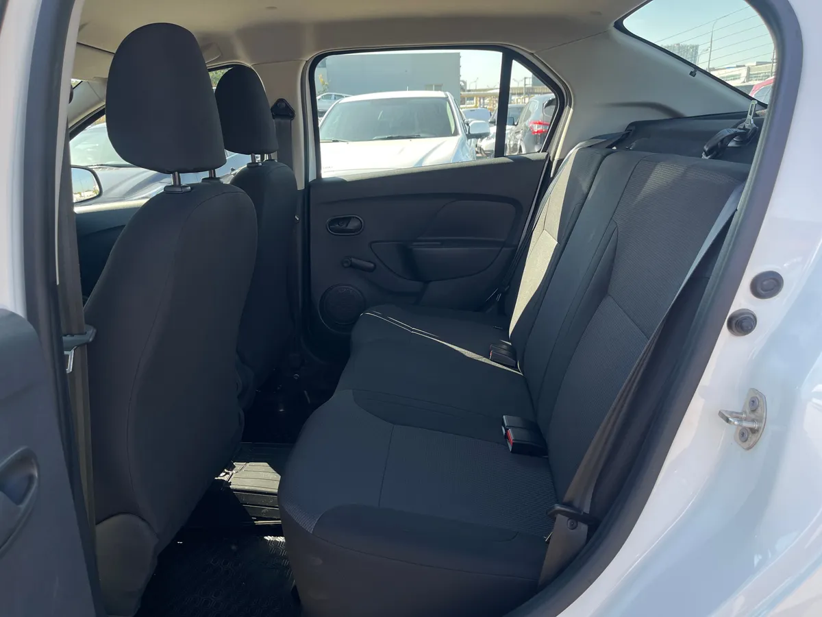 Renault Logan 1.6 MT (82 л.с.), 2021 — фото 11
