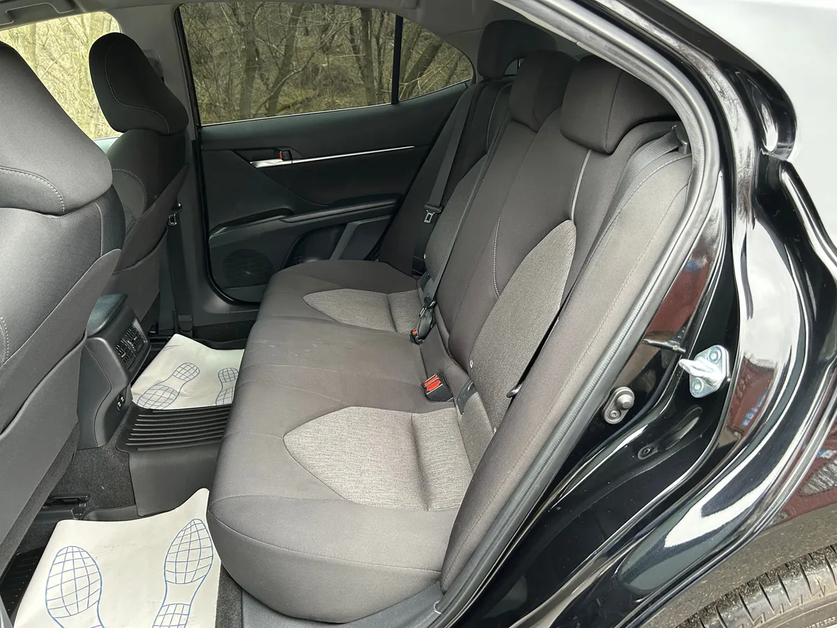 Toyota Camry 2.5 AT (200 л.с.)