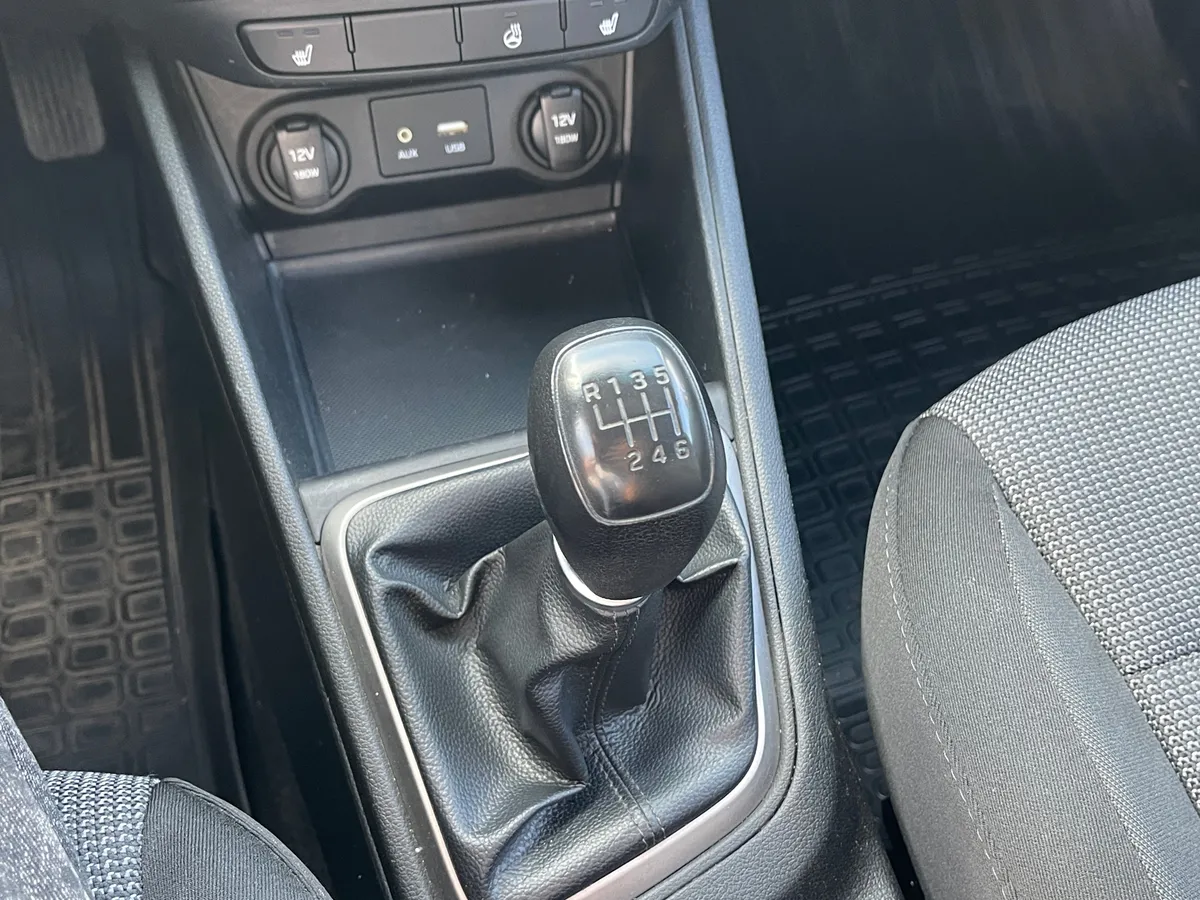 Hyundai Solaris 1.6 MT (123 л.с.), 2018 — фото 11