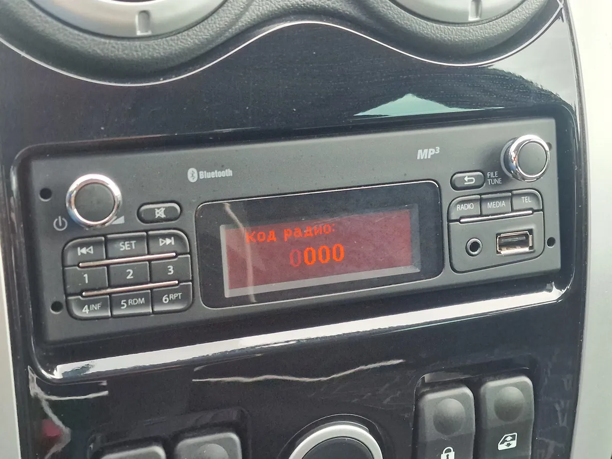 ВАЗ (Lada) Largus 1.6 MT 16 кл (5 мест) (106 л.с.)