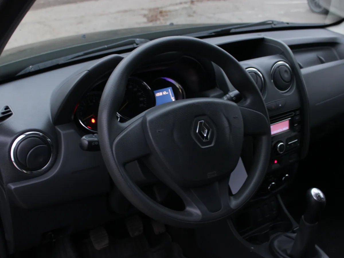 Renault Duster 1.6 MT (114 л.с.)