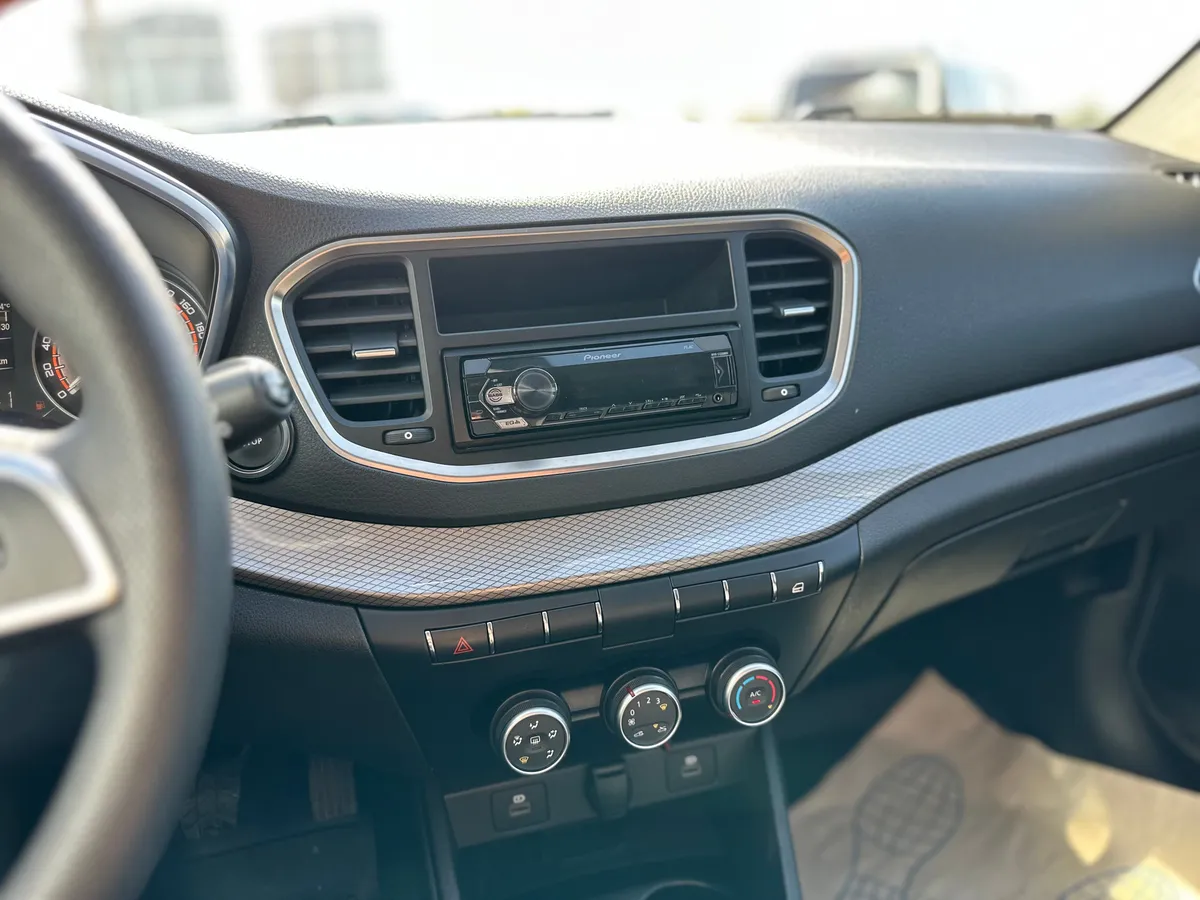 ВАЗ (Lada) Vesta 1.6 MT (90 л.с.)