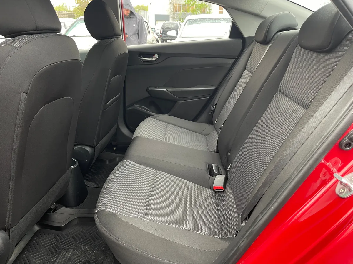 Hyundai Solaris 1.6 AT (123 л.с.)