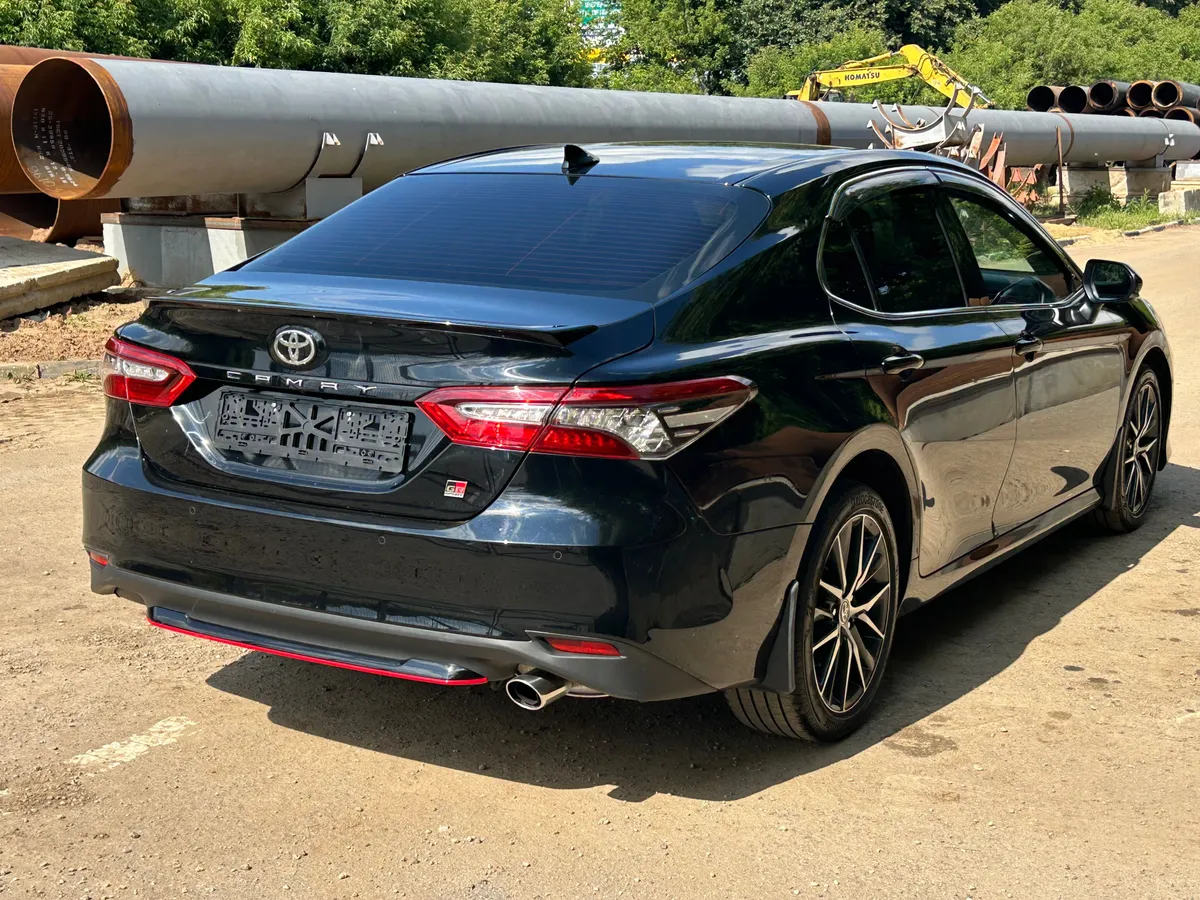 Toyota Camry 2.5 AT (200 л.с.)