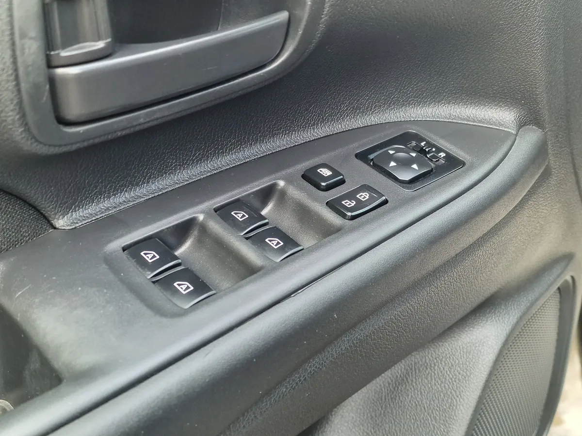 Mitsubishi Outlander 2.0 CVT 4WD (146 л.с.)