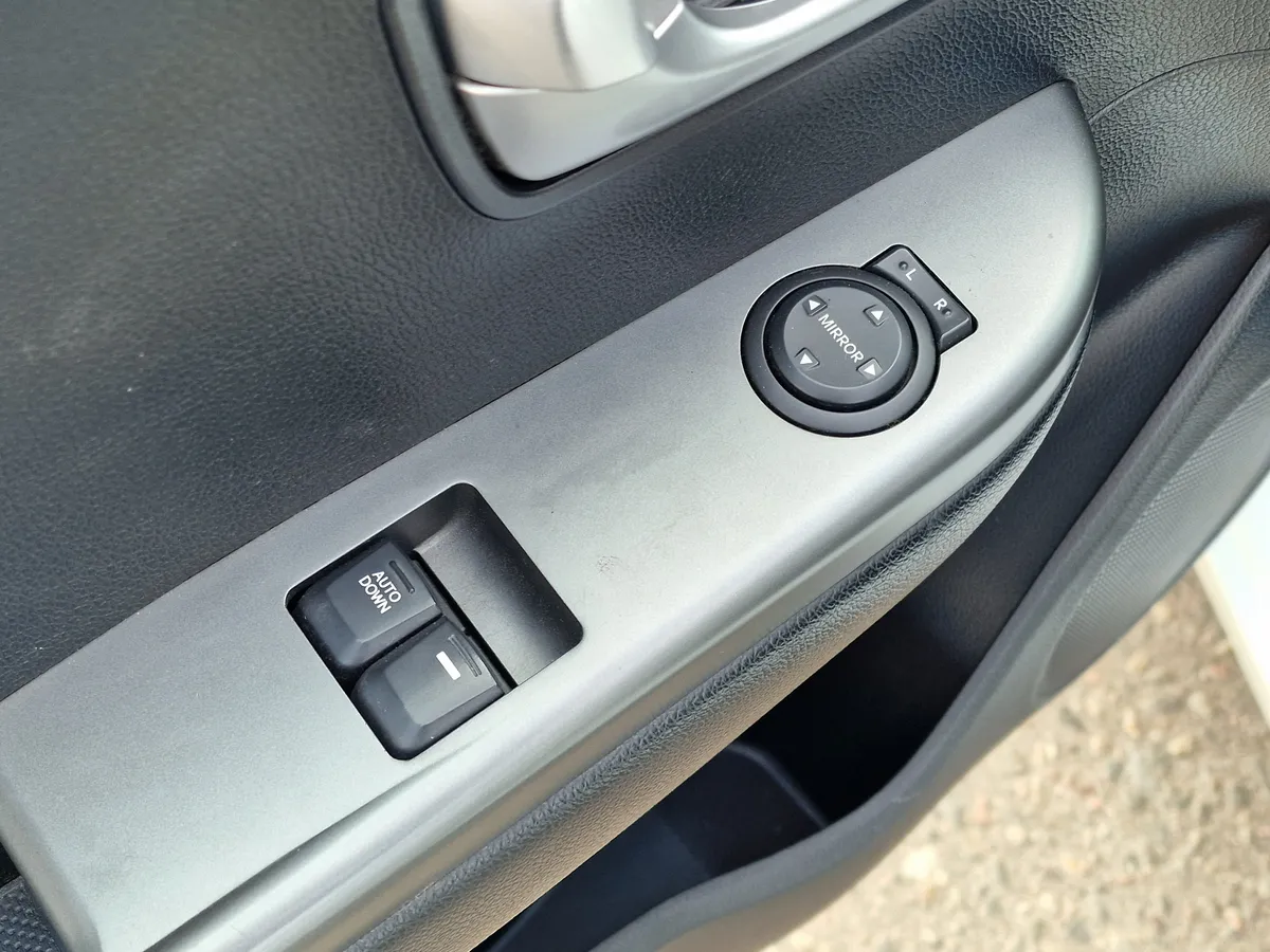 Kia Rio 1.4 AT (107 л.с.)