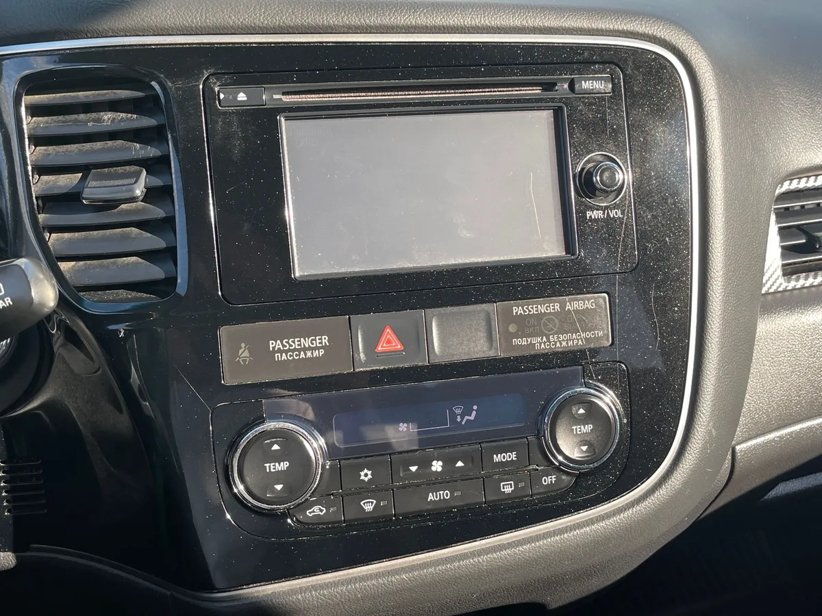 Mitsubishi Outlander 2.0 CVT 4WD (146 л.с.), 2012 — фото 7