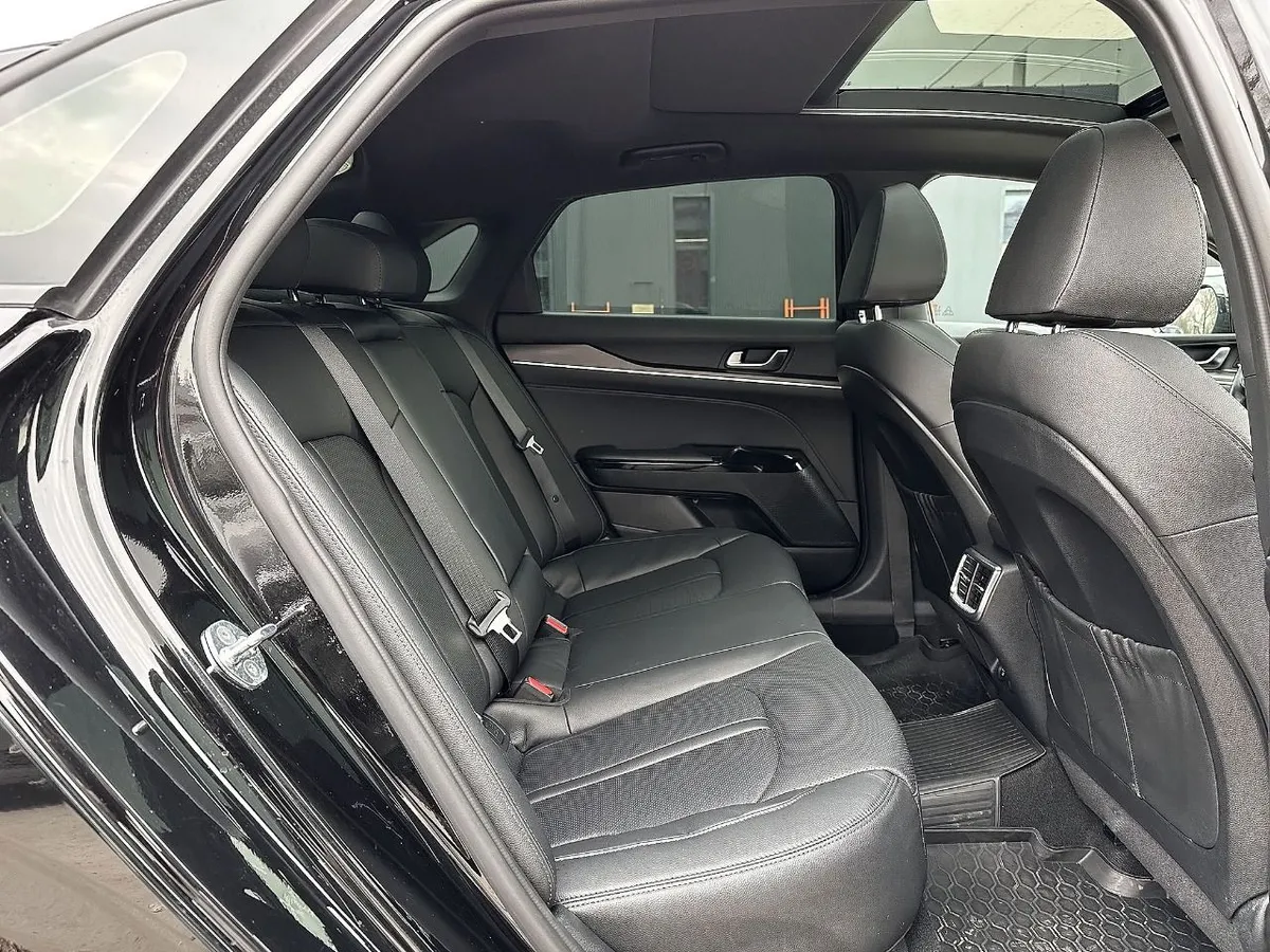 Kia K5 2.5 AT (194 л.с.)