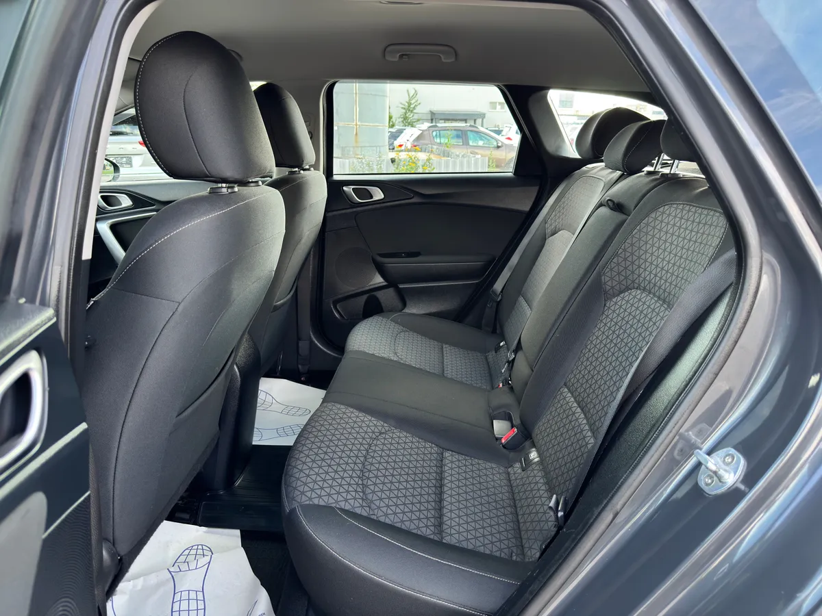 Kia Ceed 1.6 AT (128 л.с.)