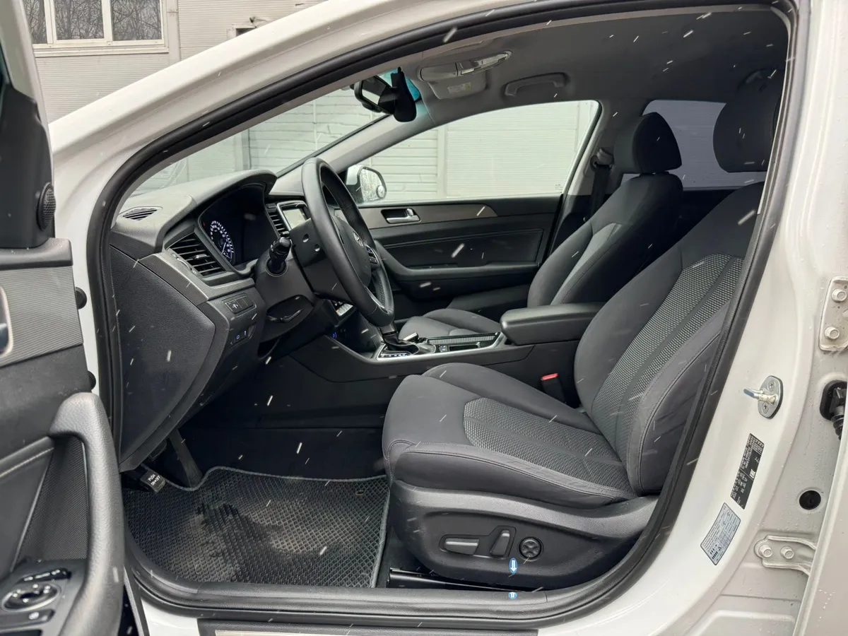 Hyundai Sonata 2.0 AT (150 л.с.)