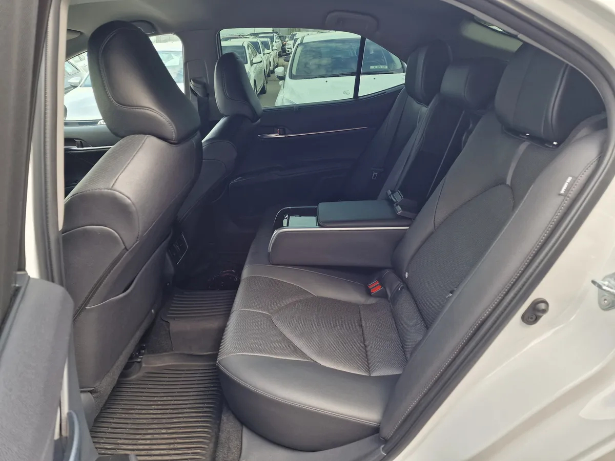 Toyota Camry 3.5 AT (249 л.с.)