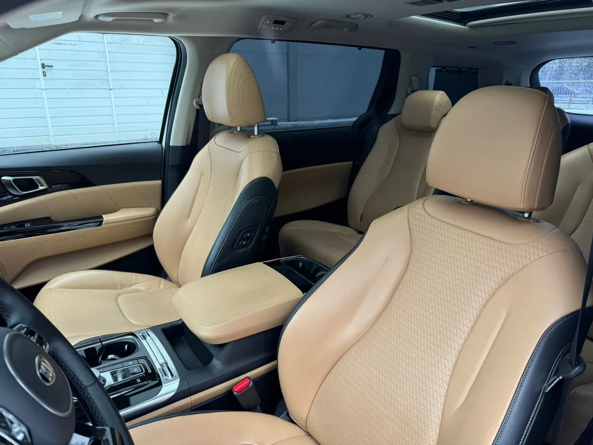 Kia Carnival 2.2 AT (202 л.с.)